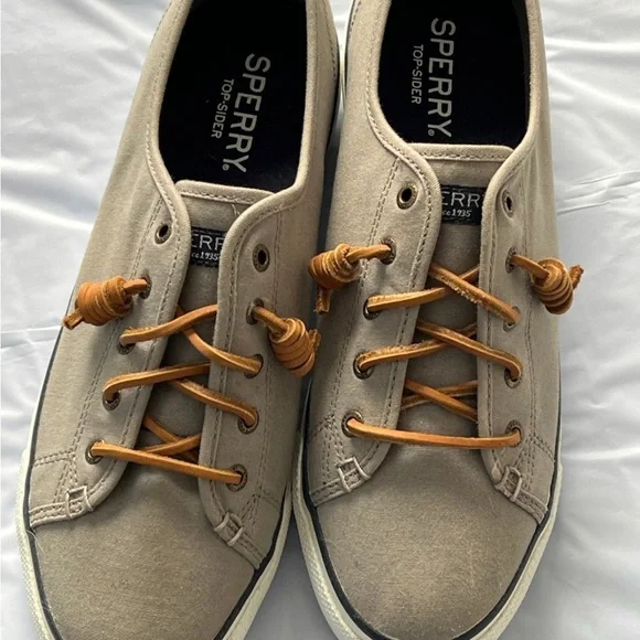 Sperry - Picture 2 of 6
